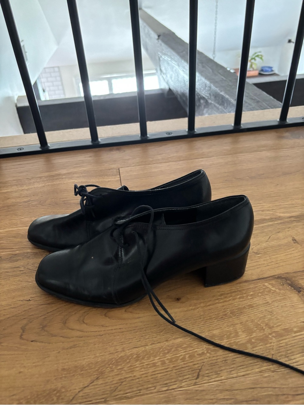 Vintage Black Leather Lace-Up Block Heel Women's Shoes